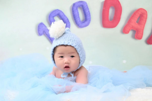 东至怀孕多久才显肚子 东至怀孕多久才显肚子